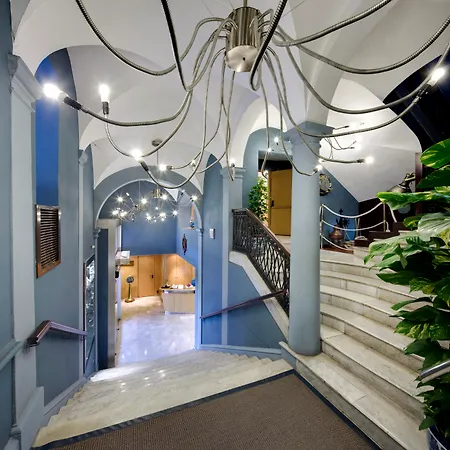 Hotel del Mar-2